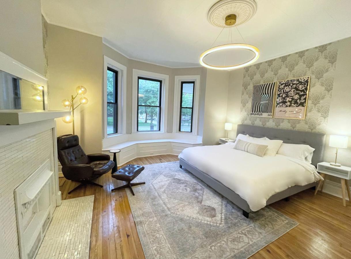 شقة بيتسبرغ  في The Warhola Bloomfield By Luxe Pgh المظهر الخارجي الصورة