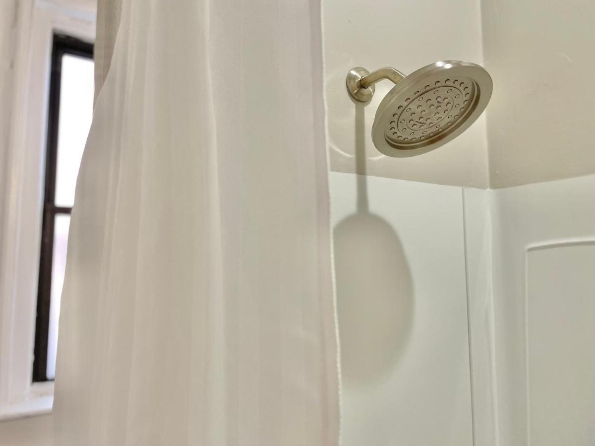 شقة بيتسبرغ  في The Warhola Bloomfield By Luxe Pgh المظهر الخارجي الصورة